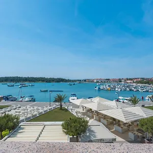 apartments-riva-medulin.pula-hotels.org/